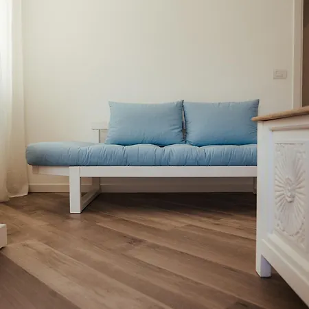Flat 11 - Holiday Premium